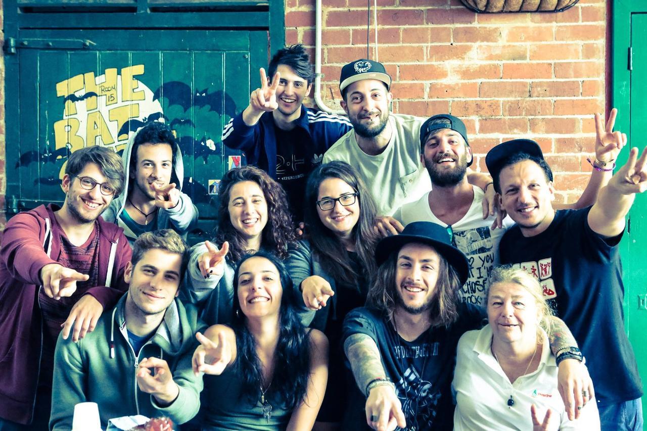 Old Fire Station Backpackers Hostel Perth Luaran gambar